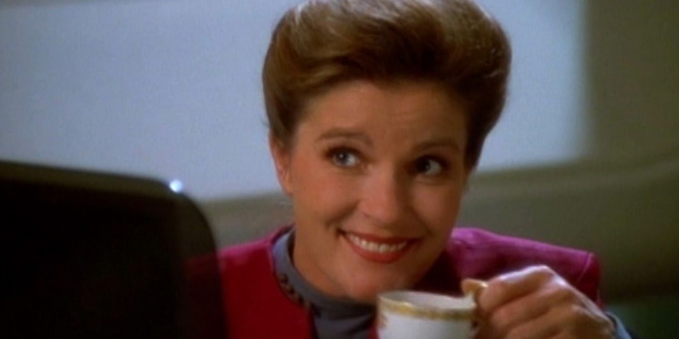 Captain Janeway’s 7 Star Trek: Voyager Hairstyles, Ranked Worst To Best