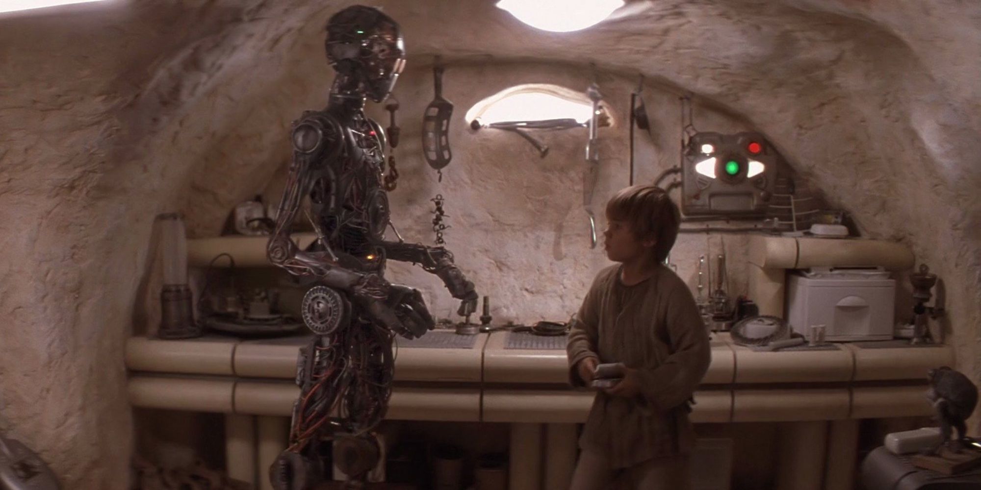 El poder de la fuerza secreta de Anakin Skywalker explica cómo construyó el C-3PO