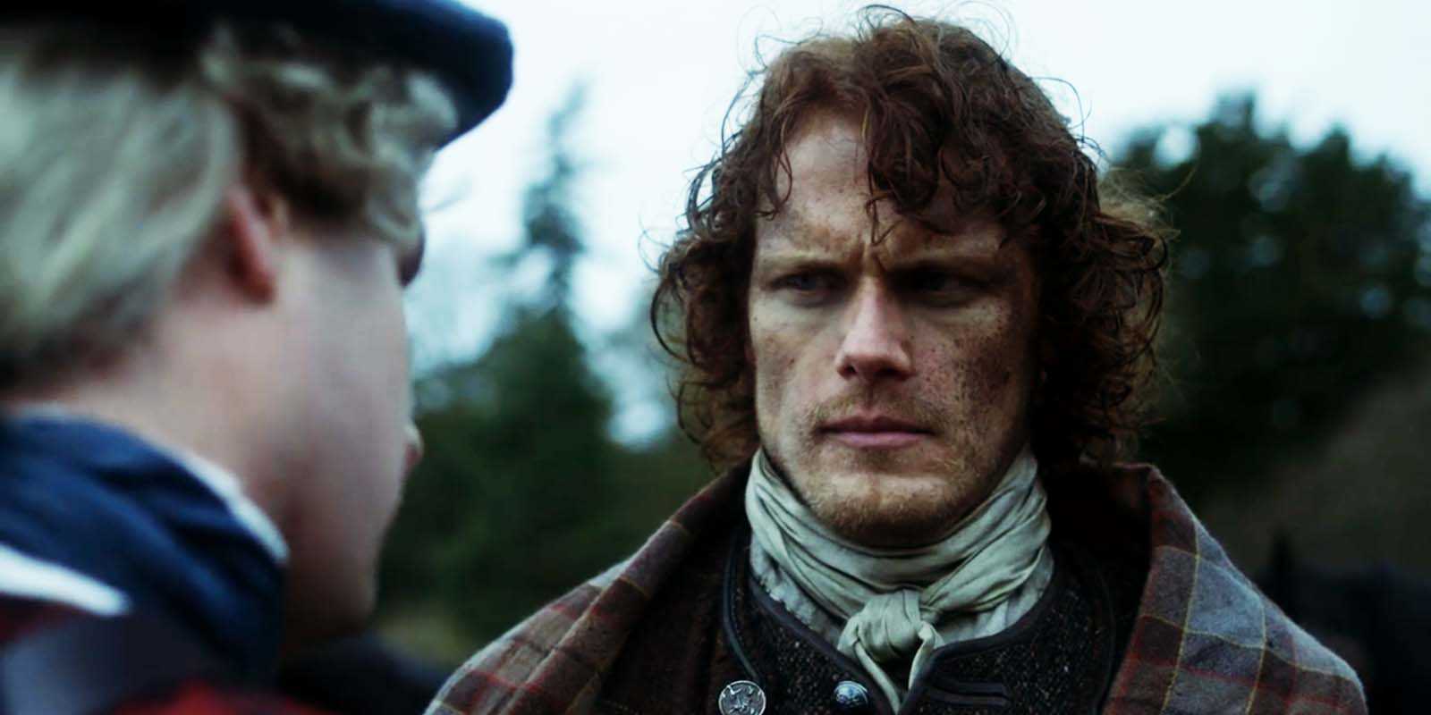 Andrew Gower as Bonnie Prince Charlie and Sam Heughan as Jamie Fraser in Outlander season 2