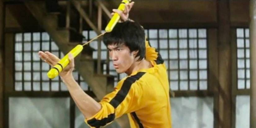 Bruce Lee em cena de luta de Game of Death