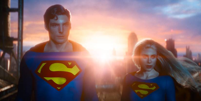 Christopher Reeve As Superman & Helen Slater as Supergirl in The Flash stood together