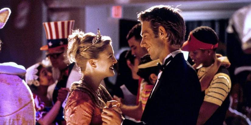 Josie (Drew Barrymore) and Sam (Michael Vartan) dancing at prom in Never Been Kissed.