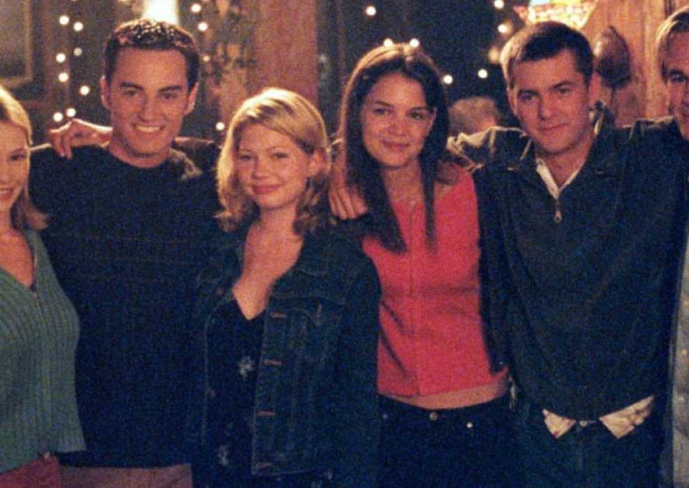 The Capeside gang at a party in Dawson's Creek