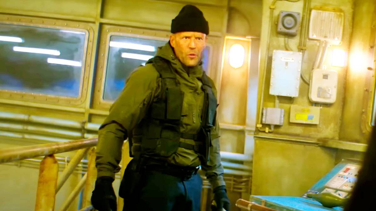Jason Statham Fights The Raid’s Iko Uwais In The Expendables 4 Video