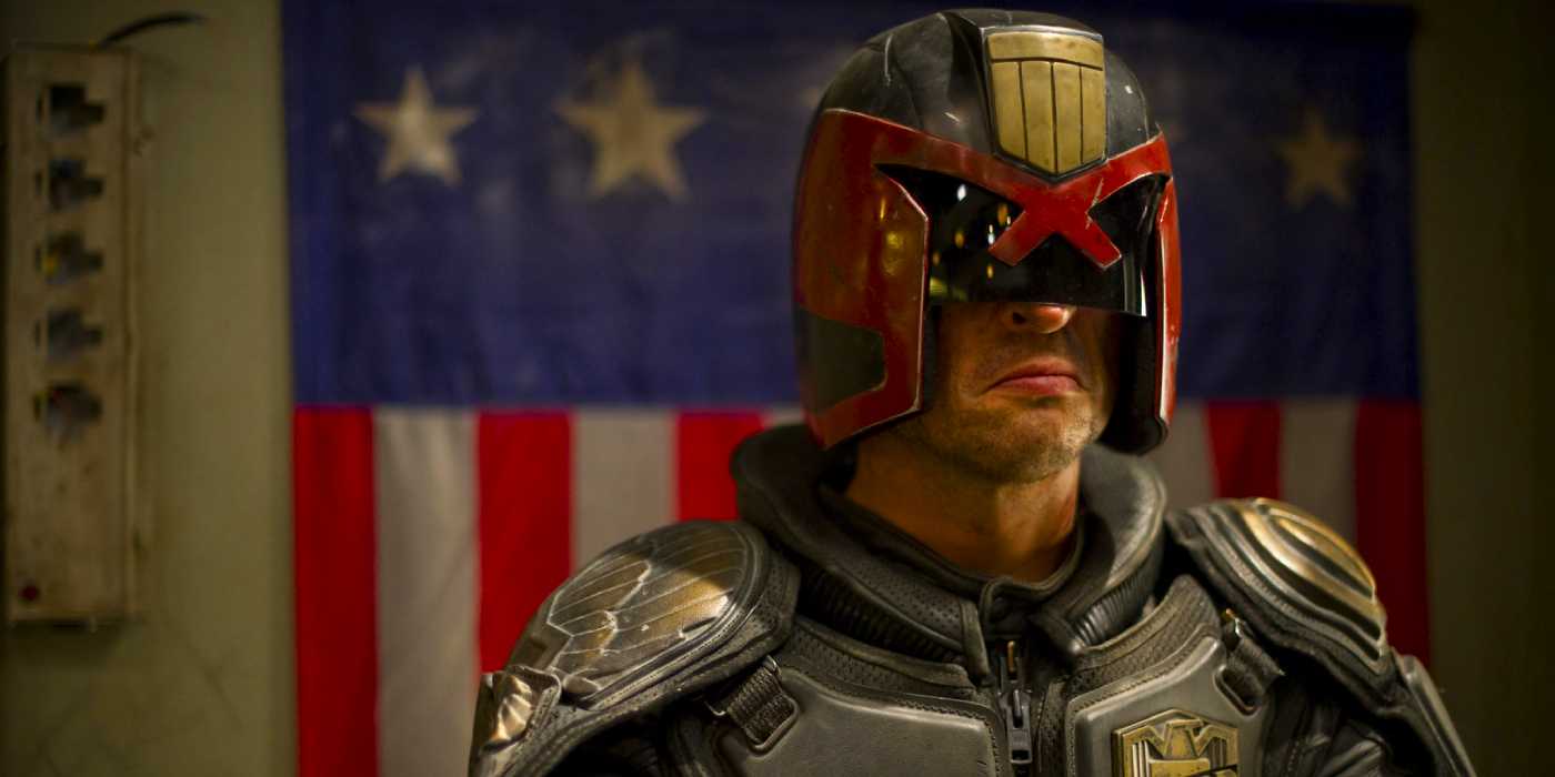 Dredd 2012 Flag Taika Waititi's Star Wars Movie Just Suffered Another Setback