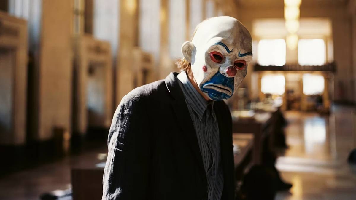The Dark Knight’s Joker Bank Robbery Harshly Criticized By Real-Life ...
