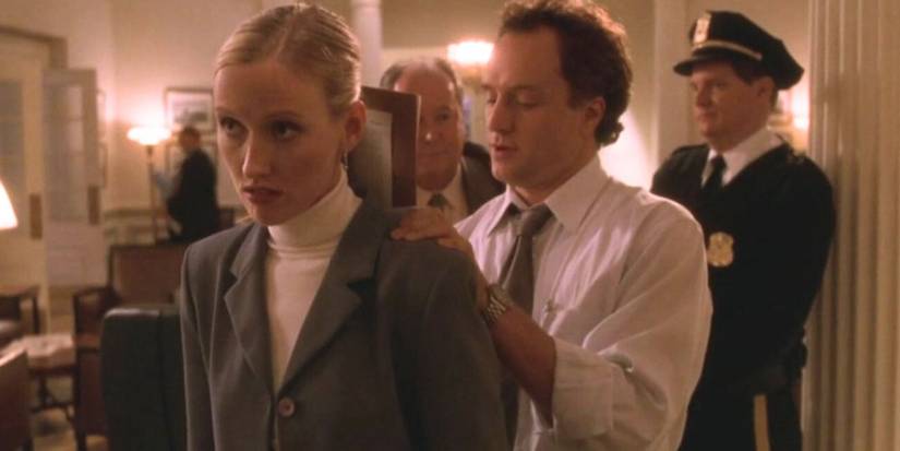donna moss red dress the chatterbox chittockwrites: Donna Moss + that red dress