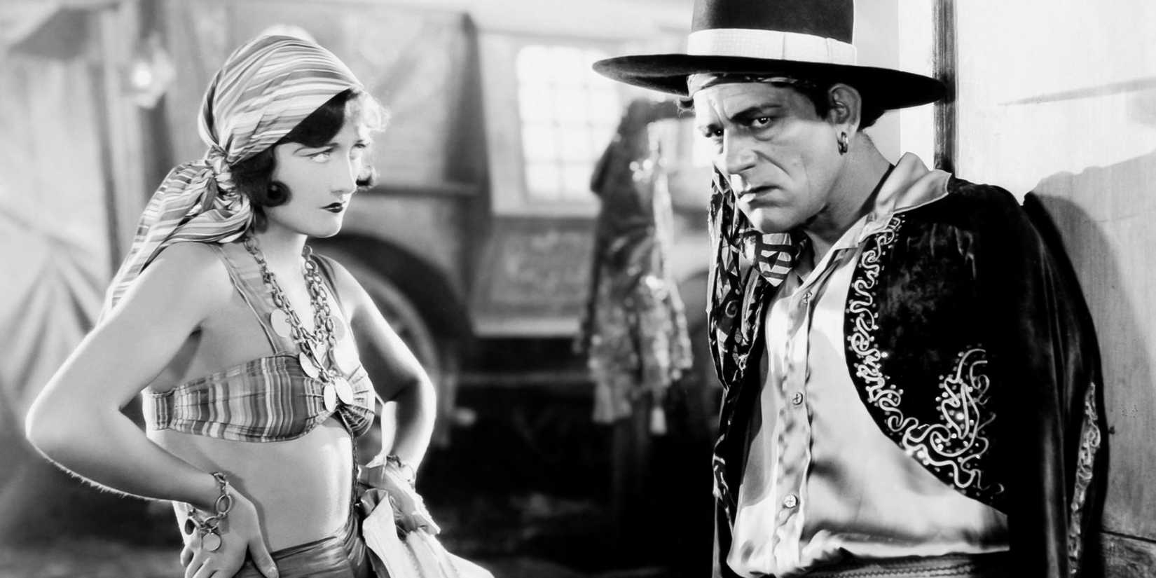 Lon Chaney e Joan Crawford em The Unknown (1927)