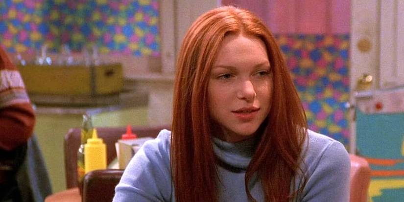 Donna Pinciotti staring to the side of the camera in That '70s Show