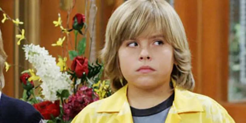 Dylan Sprouse as Zack Looking to the Left in The Suite Life Of Zack And Cody.