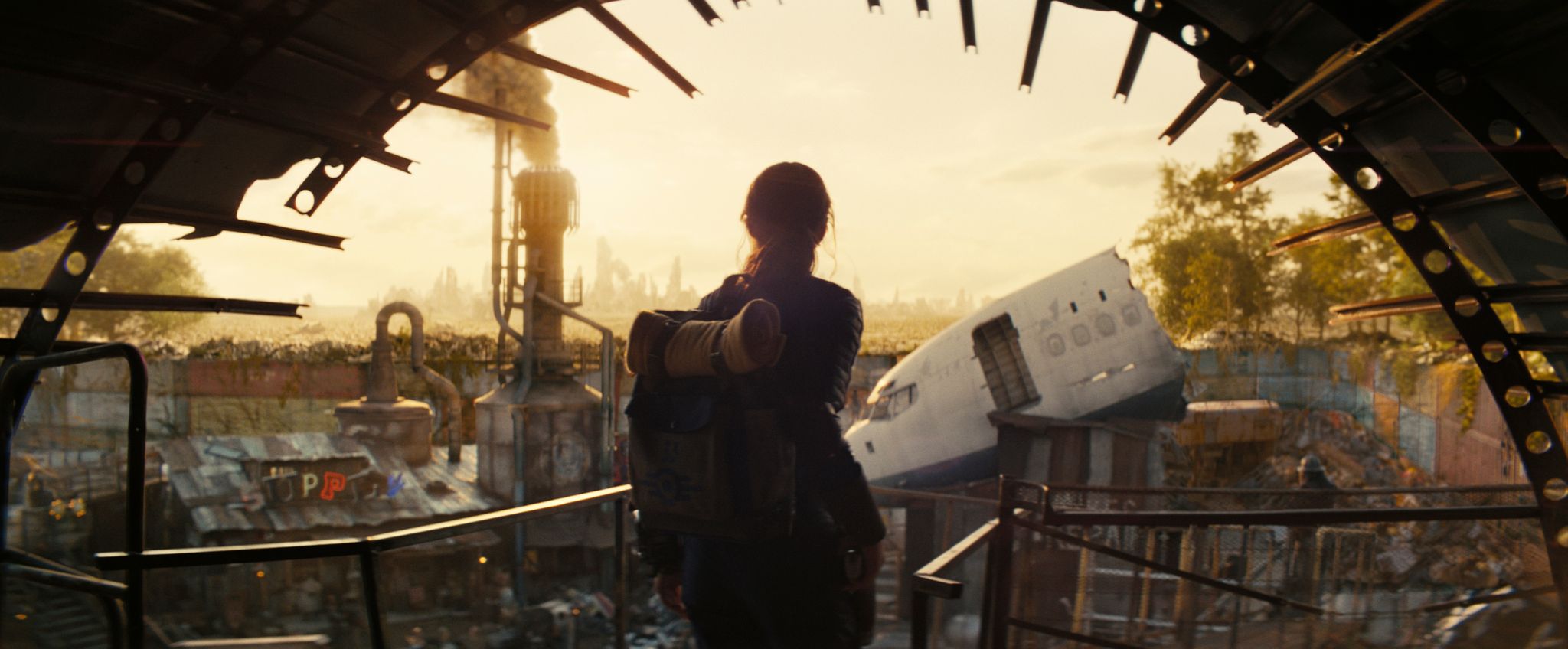 Ella Purnell looking out over a broken city in Fallout 