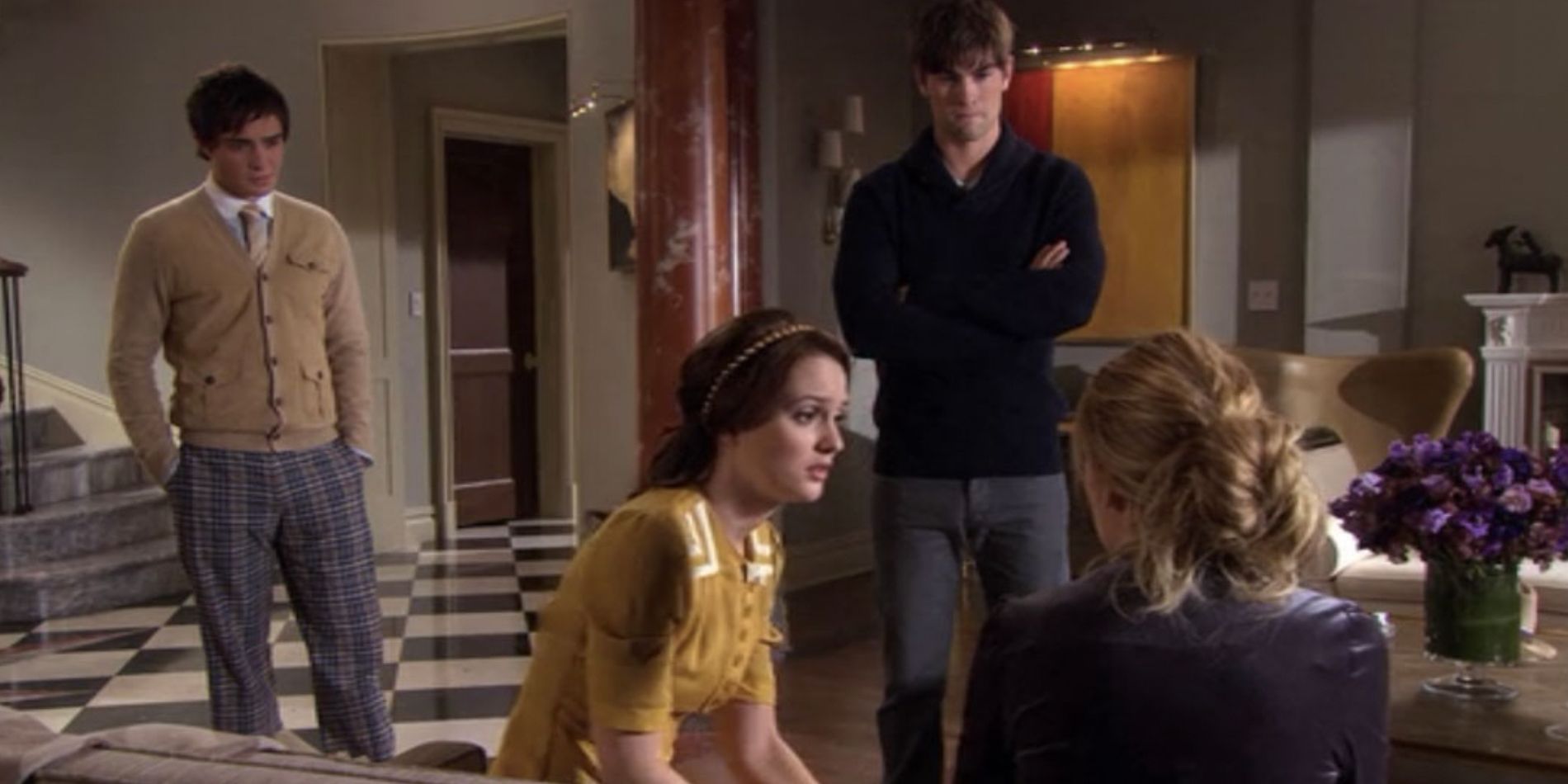 Chuck and Nate watch Blair talk to Serena in Gossip Girl