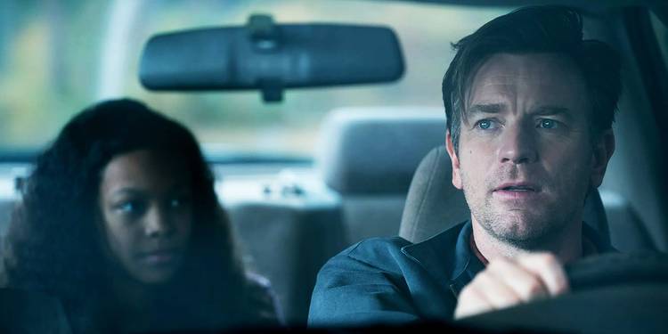 doctor-sleep-danny-driving-with-abra Mike Flanagan’s Underrated Stephen King Epic Is Officially The Biggest Movie In The World