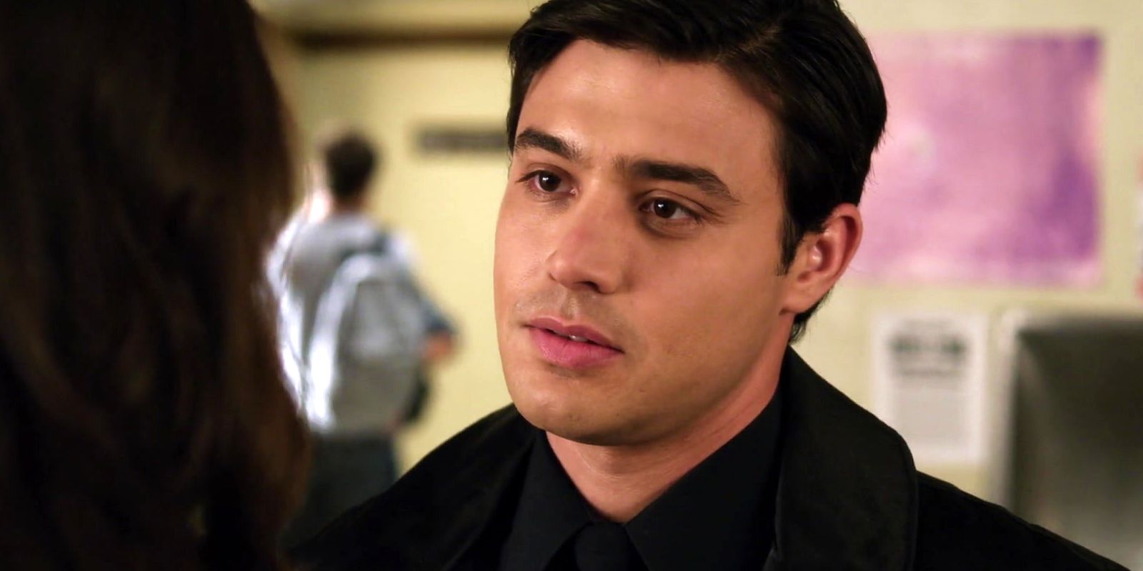 Pretty Little Liars Just Repeated The Most Frustrating Part Of Its "A" Mystery, 10 Years Later