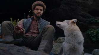 Hopper and Perrin looking at each other outdoors in Wheel of Time season 2.