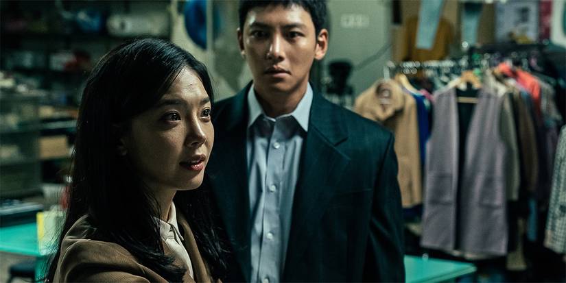 Im Semi & Ji Changwook in a clothing store in The Worst of Evil