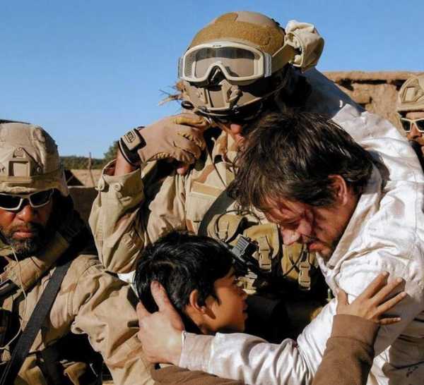 Marcus Luttrell Getting Rescued The True Story Of Lone Survivor Explained
