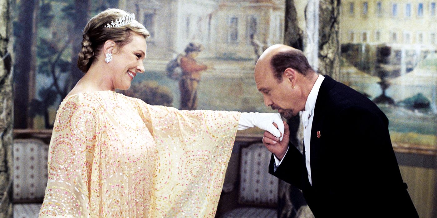 The Princess Diaries 3 Already Has A Great Story For Anne Hathaway's Return After 20 Years