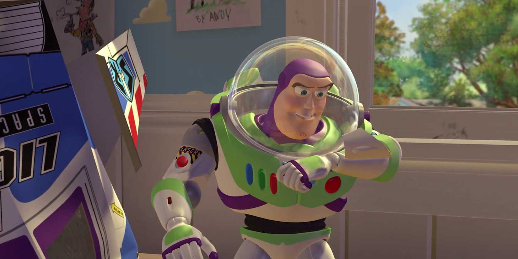 Buzz Lightyear falando em seu dispositivo de pulso em Toy Story