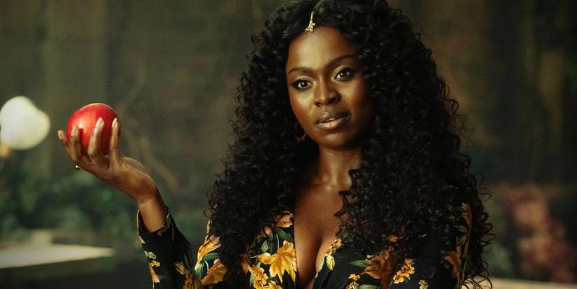 Yetide Badaki as Bilquis in American Gods