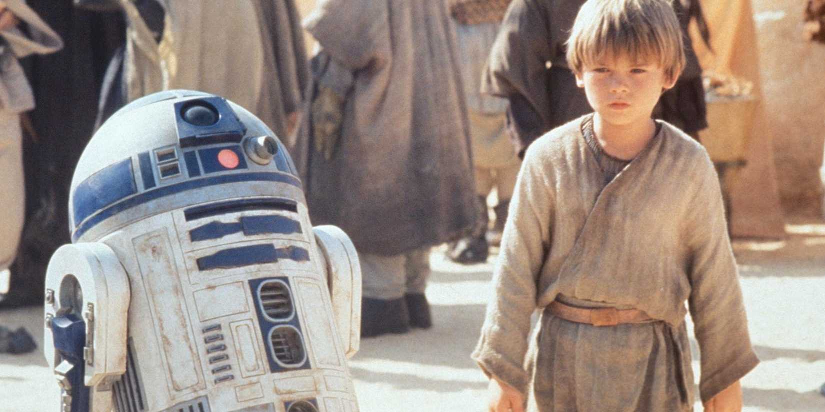 Anakin Skywalker and R2-D2 in Star Wars The Phantom Menace