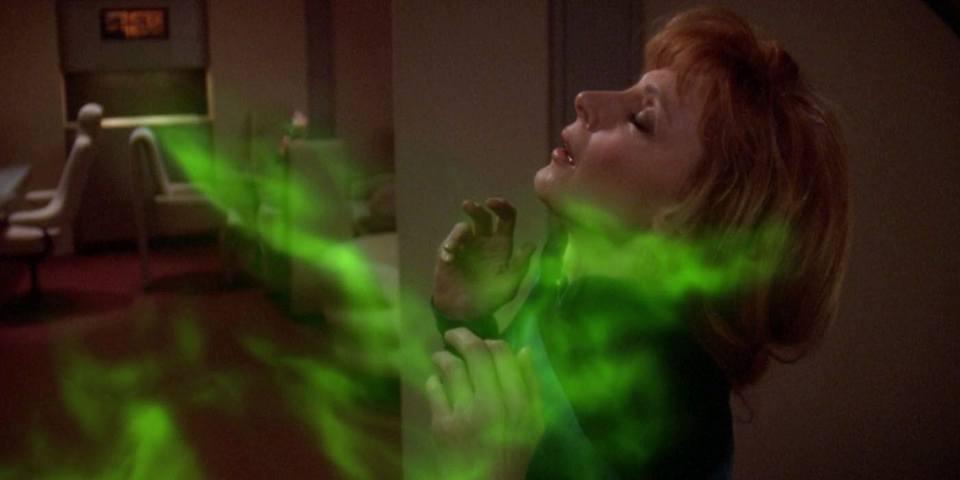 beverly-crusher-sub-rosa-candle-ghost-light-01.jpg