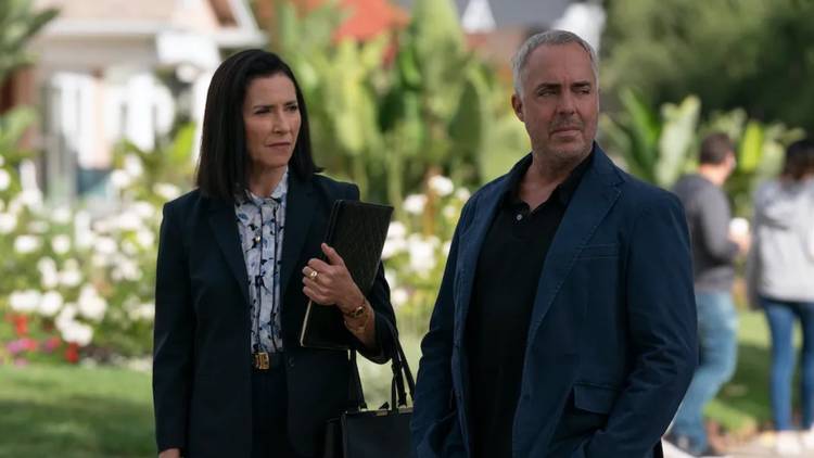 Mimi Rogers and Titus Welliver in Bosch: Legacy