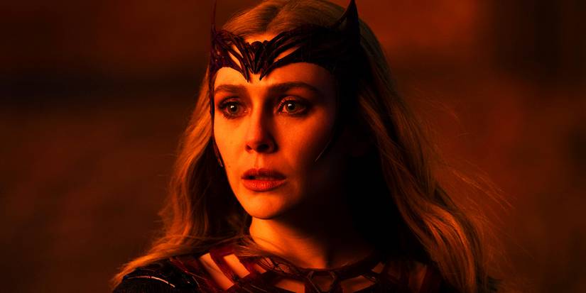 Feiticeira Escarlate em Doutor Estranho no Multiverso da Loucura