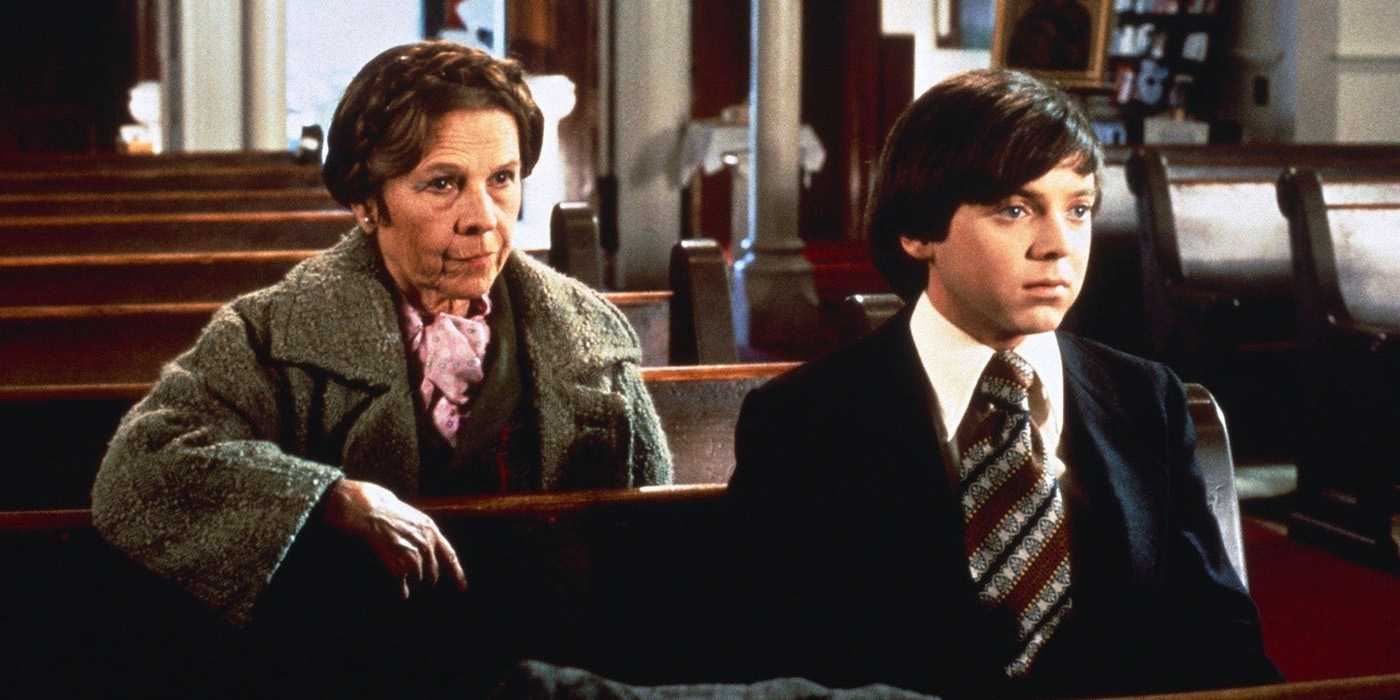 Harold and Maude in church-1