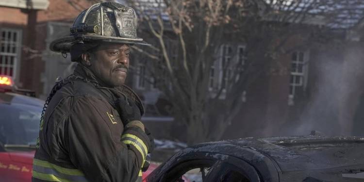 Why Eamonn Walker's Boden Left Chicago Fire & What It Means For Season 13