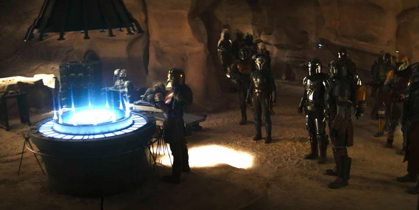 The Mandalorian Showrunner Unwittingly Points Out Massive Plot Hole
