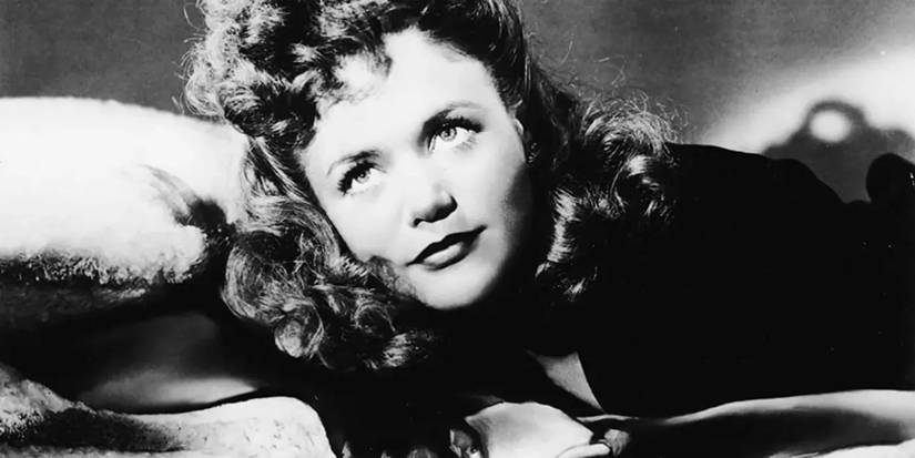 irena lying down in cat people