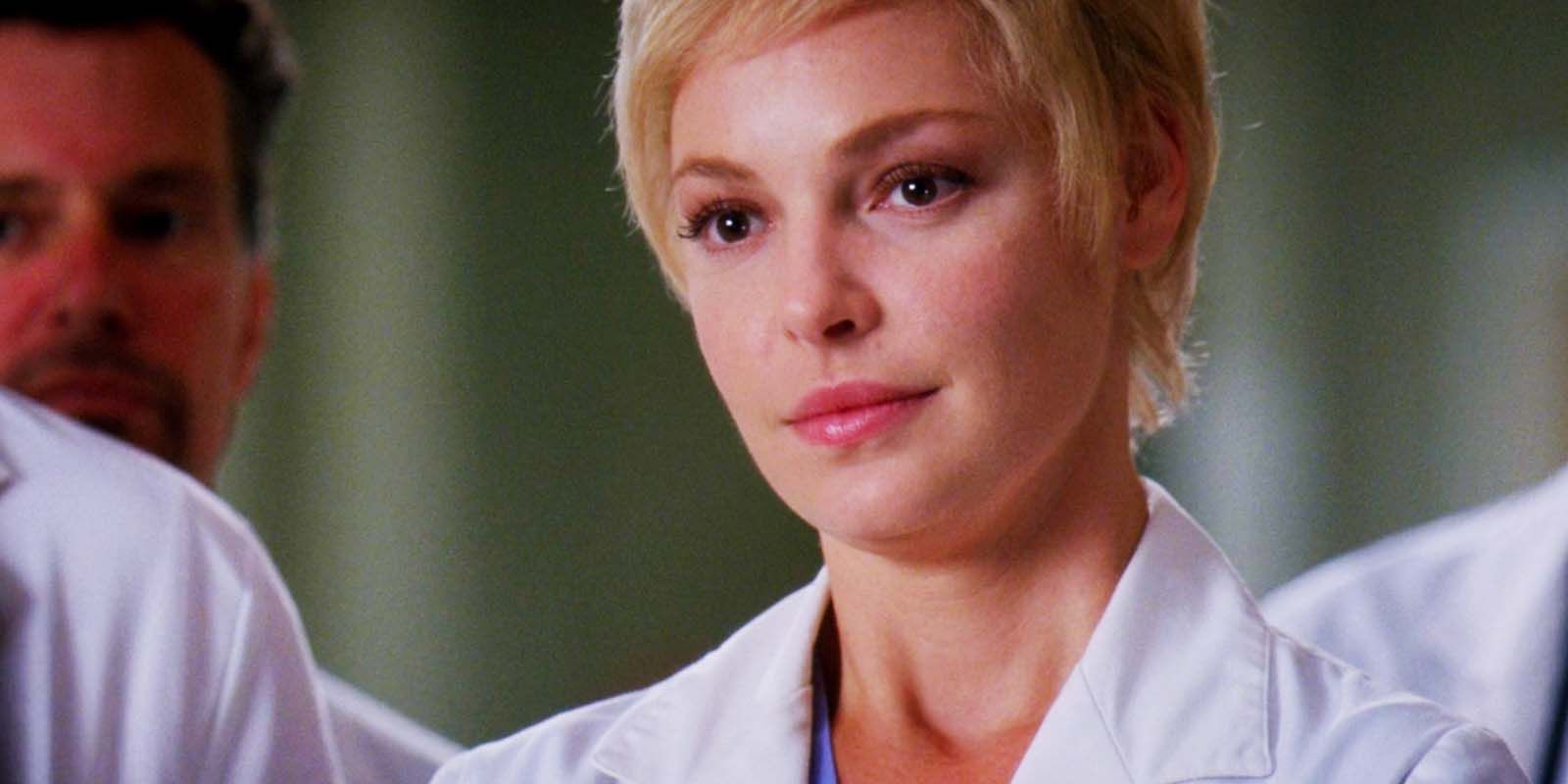 Katherine Heigl as Izzie Stevens with a slight smile and short hair in Grey's Anatomy season 6 episode 5