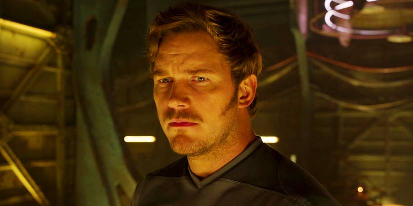 Peter Quill no funeral de Yondu no final de Guardiões da Galáxia Vol. 2