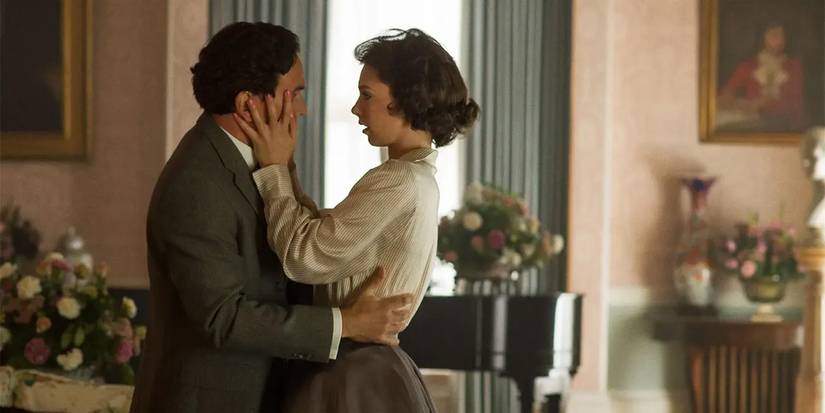 princess margaret and peter townsend hug in the crown