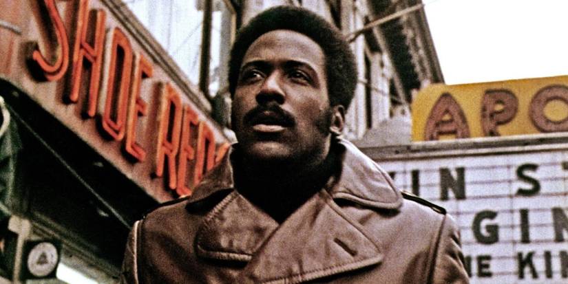 Richard Roundtree como John Shaft na abertura do eixo original.