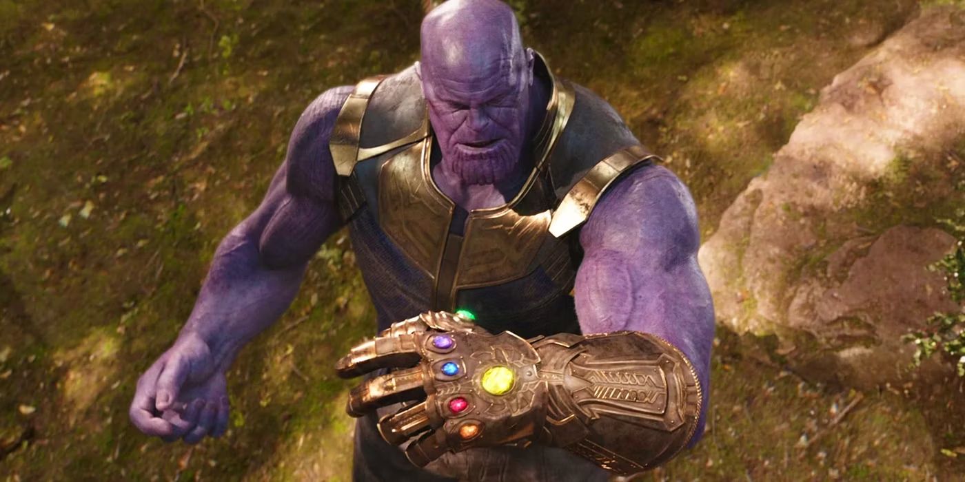 Josh Brolin as Thanos preparing to Snap the Infinity Gauntlet in Avengers: Infinity War (2019)