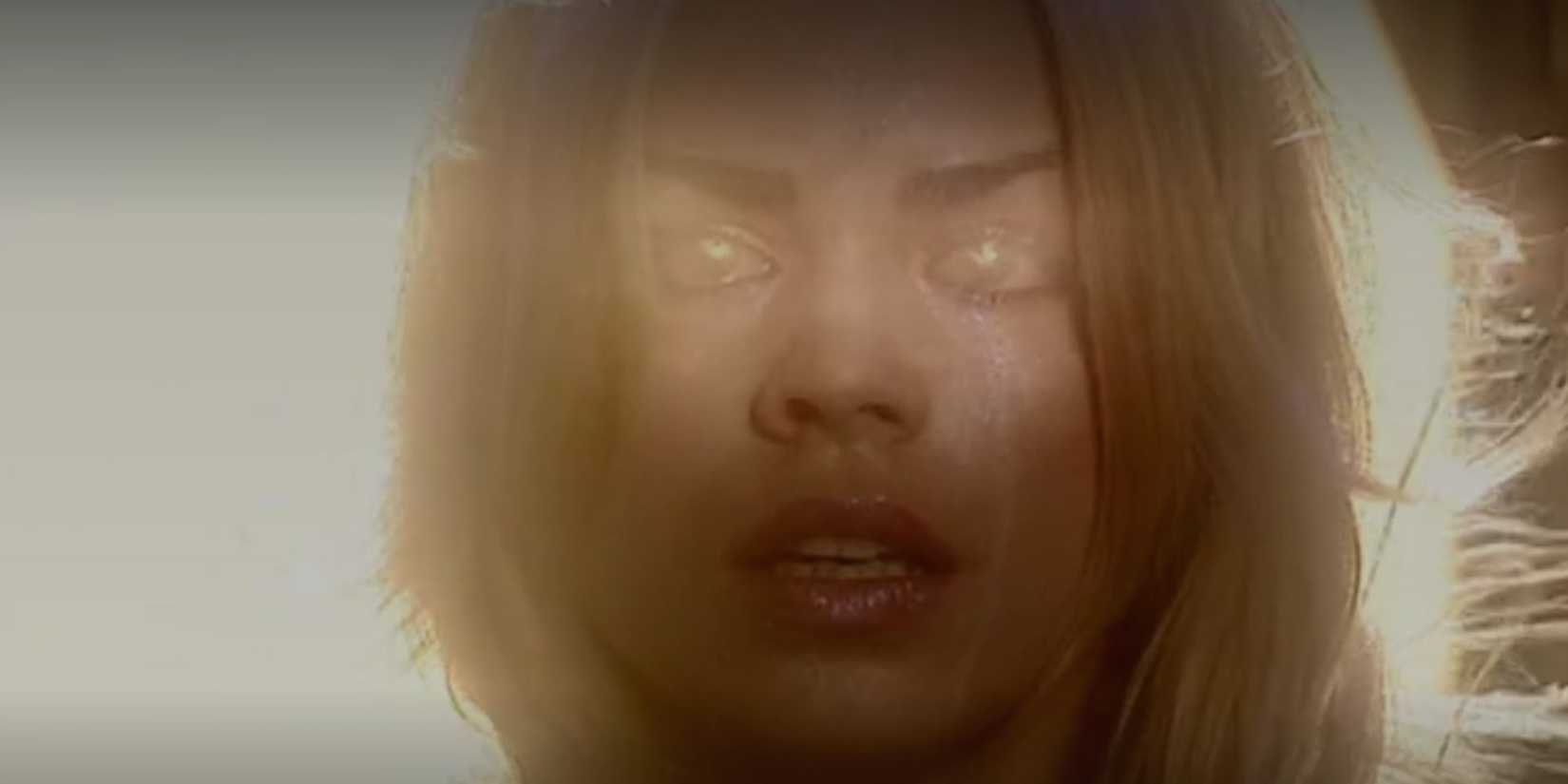 Billie Piper as Rose being the Bad Wolf, channelling the power of the TARDIS, in Doctor Who.