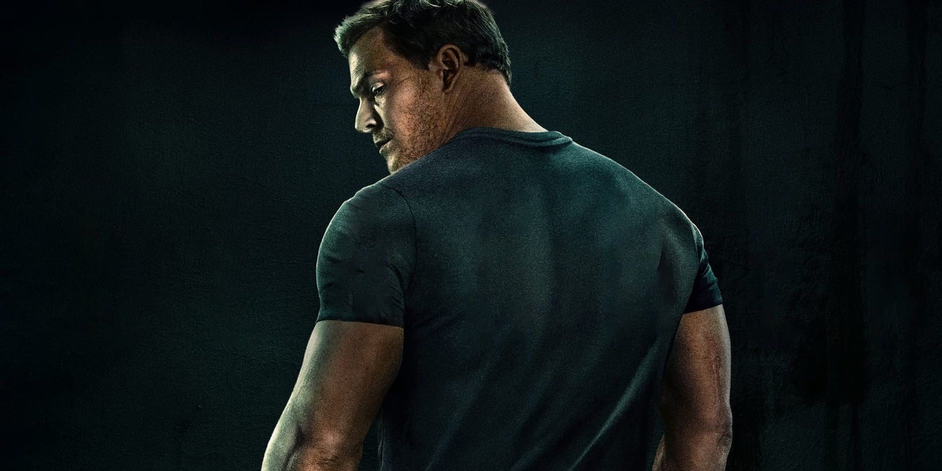How Tall Alan Ritchson Is (& What Height Jack Reacher Is Supposed To Be)