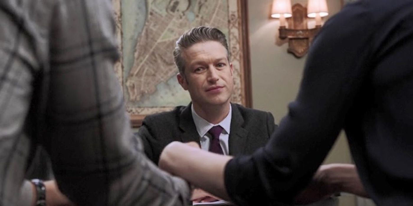 Carisi at his desk in SVU