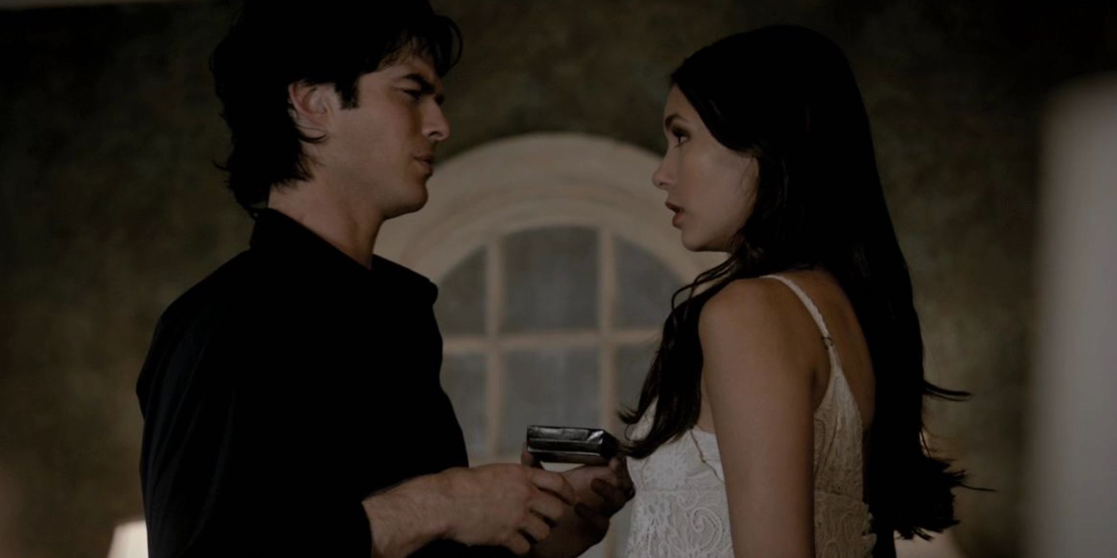 What Episode Do Damon And Elena Kiss For The First Time? \u0026 19 Other  Important Delena Episodes, image size:1500x750