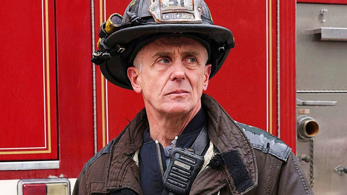 Hermann's Chicago Fire Season 12 Premiere Fate & Its Impact On Firehouse 51  Explained By EP