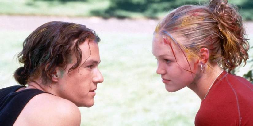 Heath Ledger as Patrick and Julia Stiles as Kat in an intimate scene from 10 Things I Hate About You.