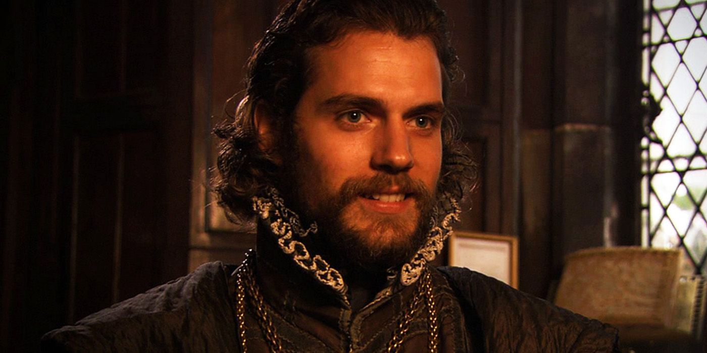 Henry Cavill smiling in The Tudors