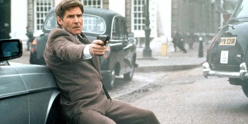Jack Ryan (Harrison Ford) in a shootout in Patriot Games