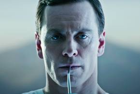 Michael Fassbender's Walter sipping from straw in Alien Covenant