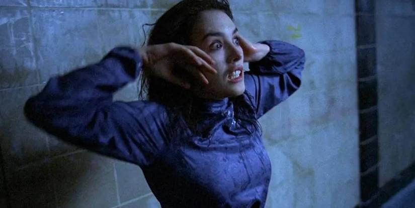 Isabelle Adjani como Anna na cena do metrô em Possession