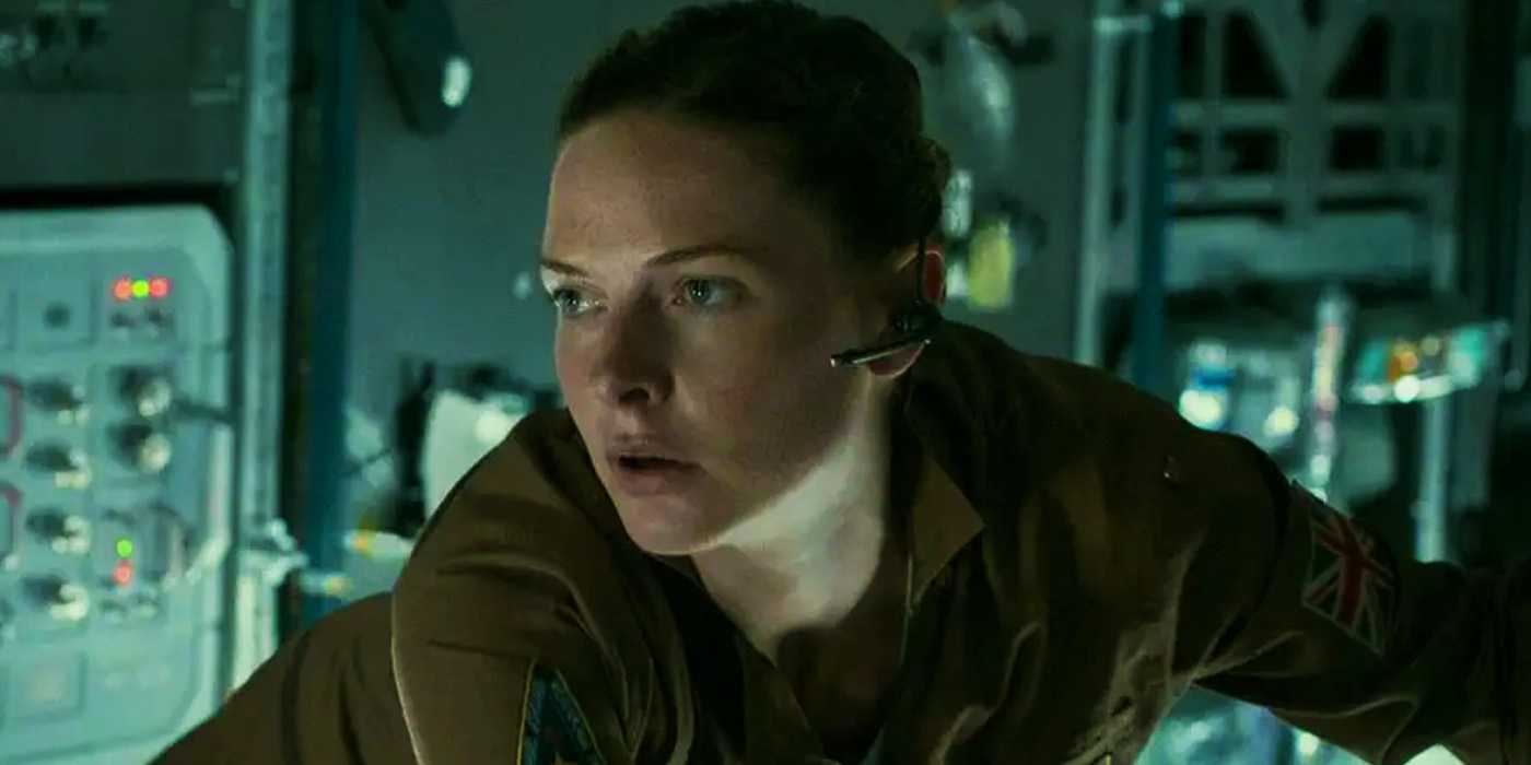 rebecca-ferguson-in-life Ryan Reynolds' 104-Minute Alien Replacement Movie Is Officially Free To Stream This Halloween