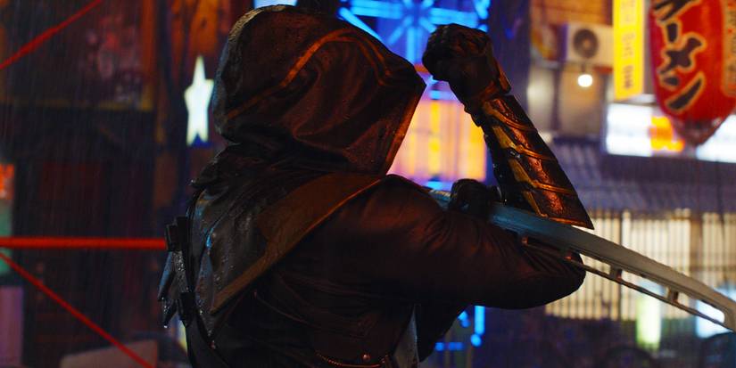 Ronin lutando no Japão em Vingadores: Ultimato