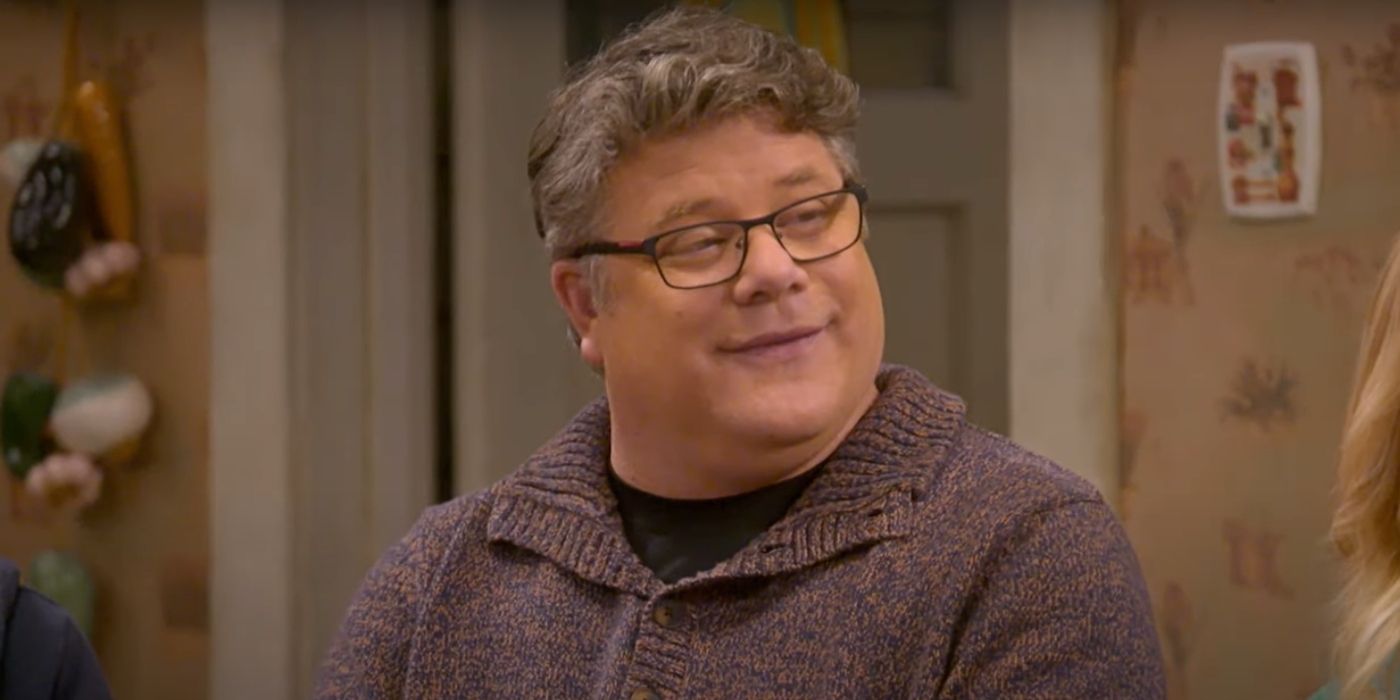 Sean Astin smiling as Tyler in The Conners season 6